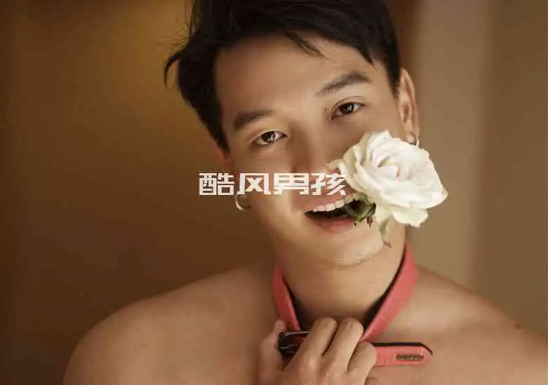 1975 NO.01 足球花美男-MIN | 写真