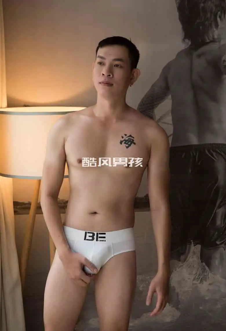 QUAN & HOANG 互Cao | 写真+视频