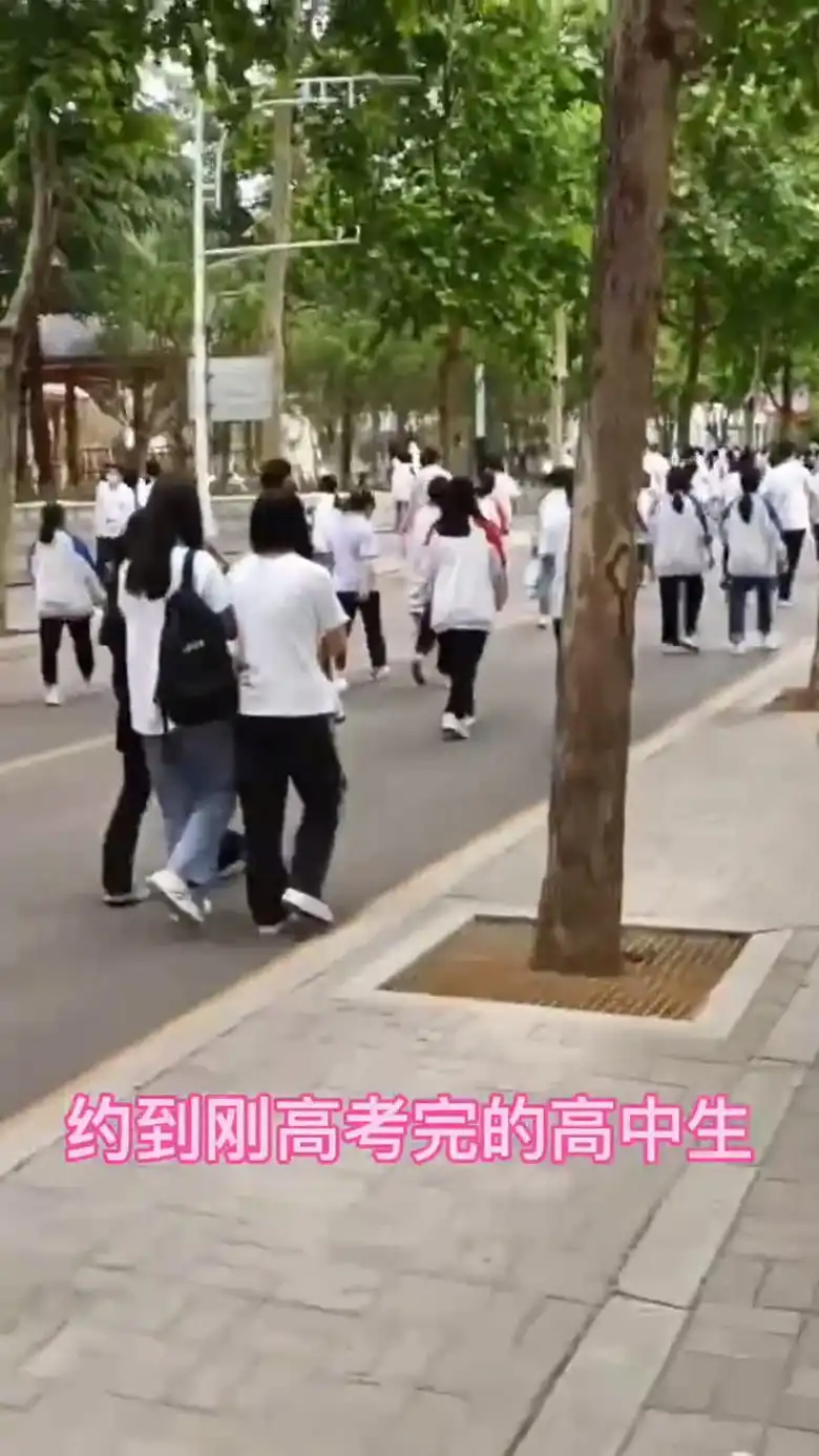 SEANKK剧情：约高Z奶狗 | 视频